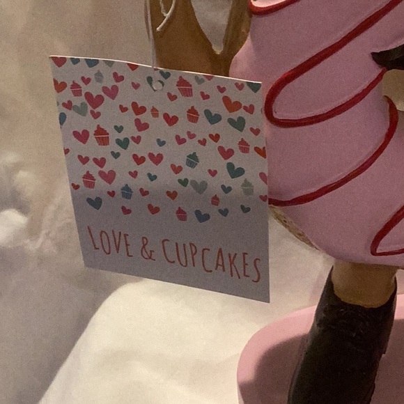 Valentine Donut Couple - Picture 5 of 7